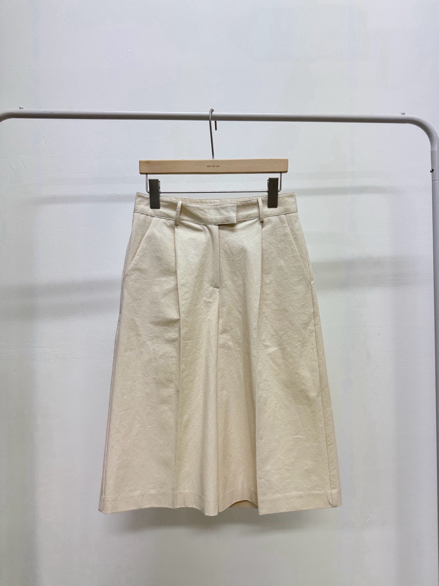 LIMLIMLIM韓國代購女士新品職業推薦26春夏休閑人氣時尚短褲LIM LIM LIM短褲圖色1