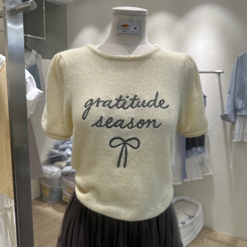 EMPTY韓國東大門直郵女裝新款時尚休閑職業人氣26春夏T恤刺繡EMPTYT恤圖色2米色