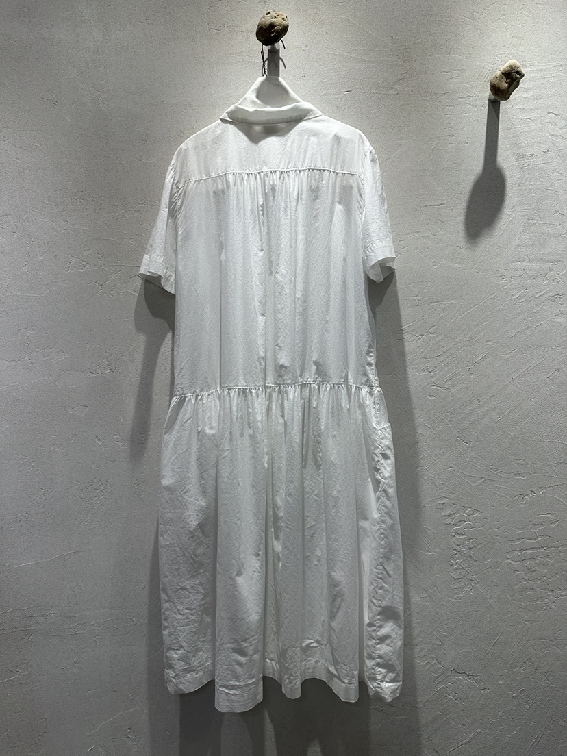 AT NOTE韓國東大門直郵女裝新款推薦職業休閑連衣裙荷葉邊AT NOTE連衣裙