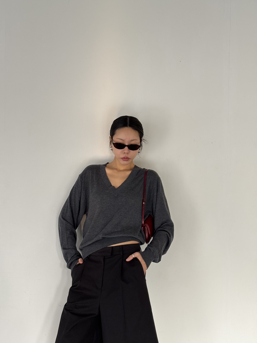 LIMLIMLIM韓國東大門直郵女士新款26春夏人氣熱賣時尚針織衫LIM LIM LIM針織衫圖色2墨色