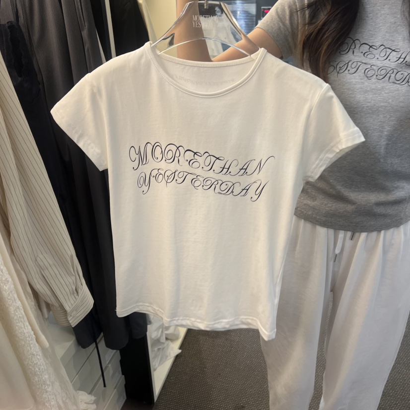 MORE THAN YESTERDAY/LOVE YOU SO MUCH韓國直郵女士新品人氣T恤皮革LYSM/MORE THAN YESTERDAYT恤圖色2