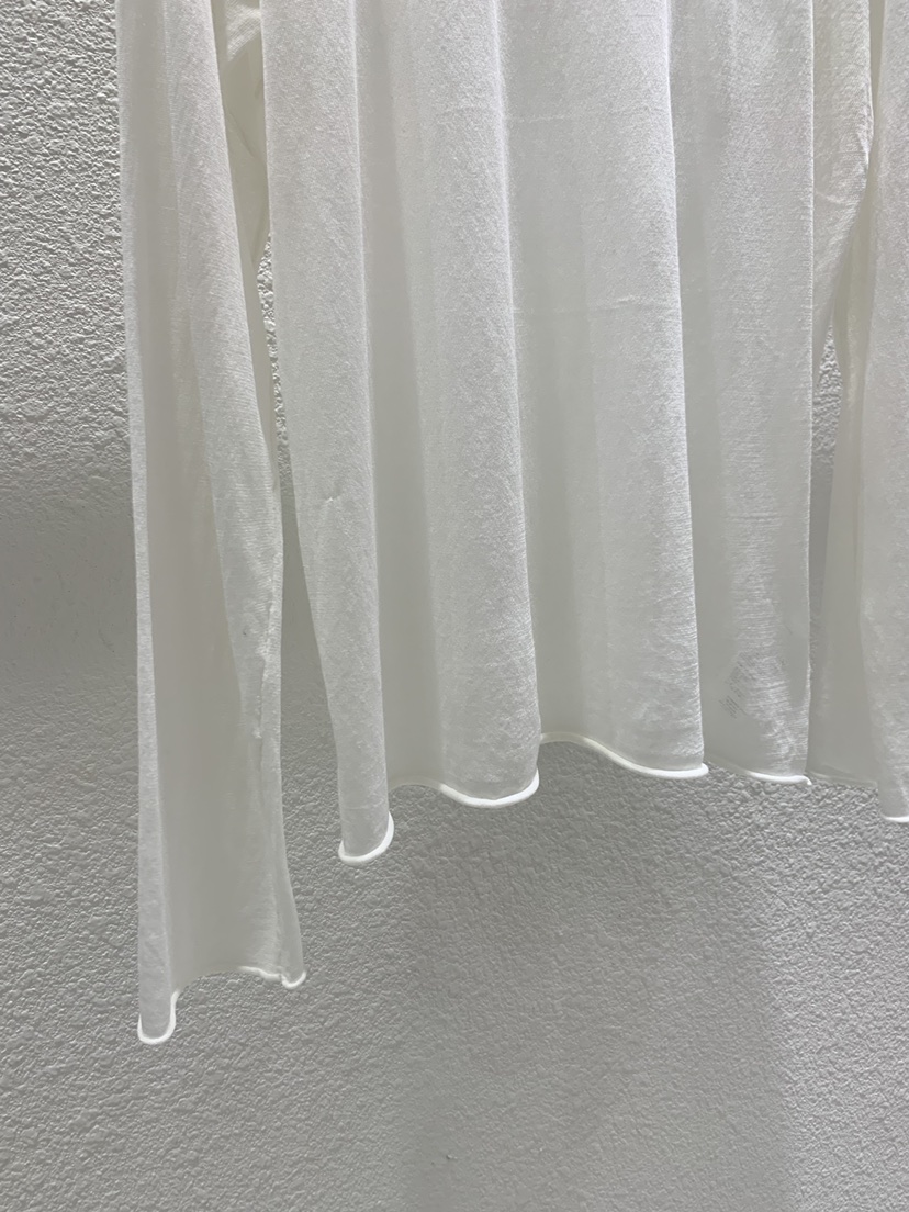 LUCY SALON韓國東大門直郵女裝新款推薦長袖T恤船領透視LUCY SALON長袖T恤