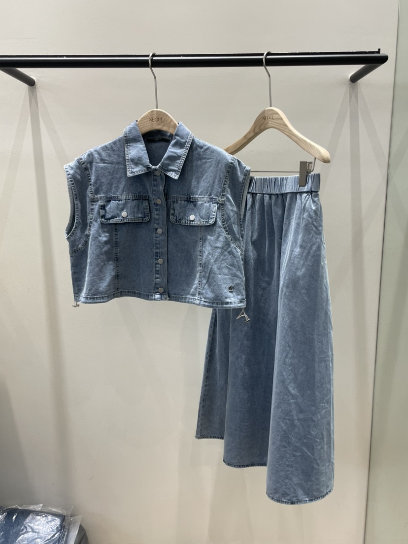 NEOUL韓國代購女裝新款休閑職業26春夏人氣推薦時尚熱賣套裝NEOUL/ahin雙領標簽套裝圖色1