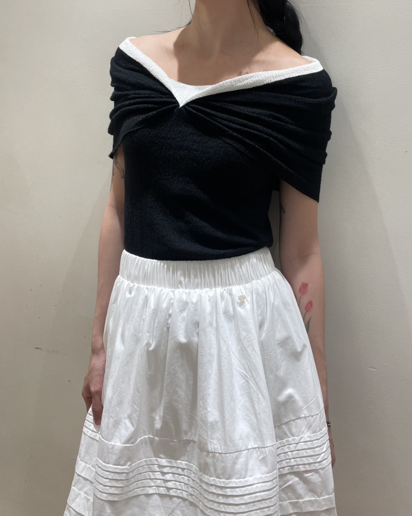 NEOUL韓國東大門代購女裝新款時尚推薦職業熱賣人氣吊帶背心NEOUL/ahin雙領標簽吊帶/背心