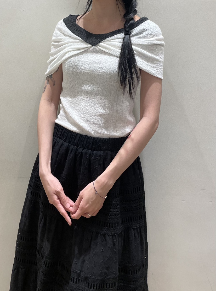 NEOUL韓國東大門代購女裝新款時尚推薦職業熱賣人氣吊帶背心NEOUL/ahin雙領標簽吊帶/背心