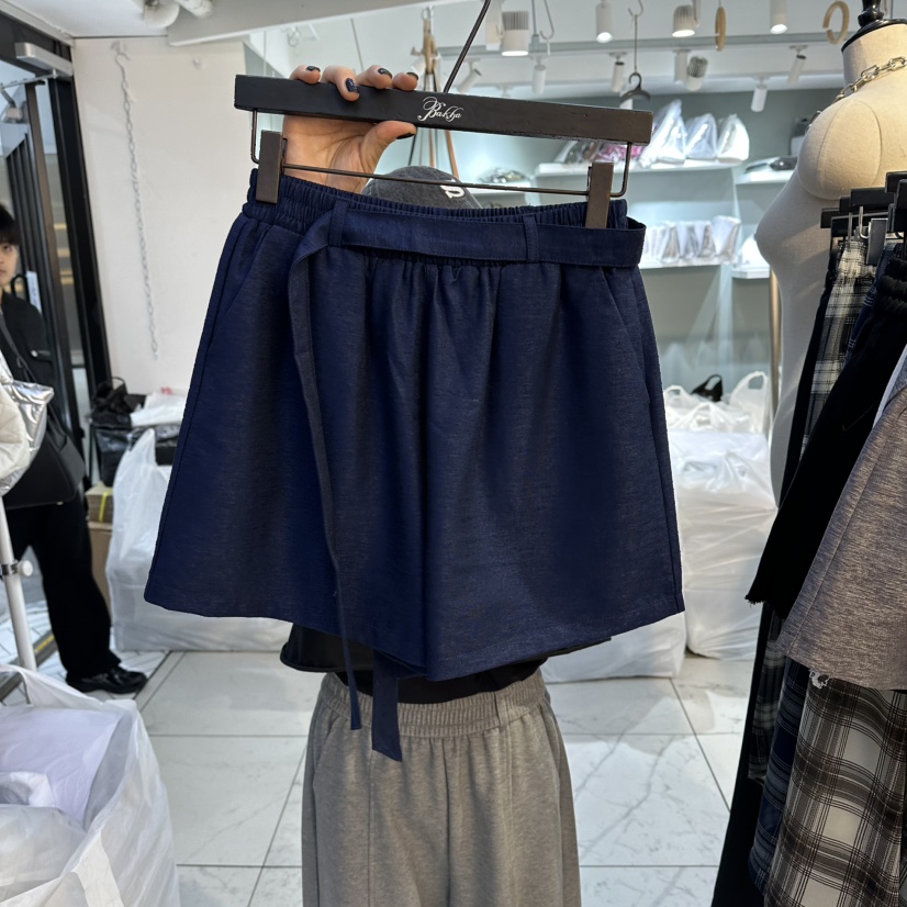 空韓國東大門直郵女士新品時尚休閑職業短褲珍珠迷你含腰帶空短褲圖色2深藍色