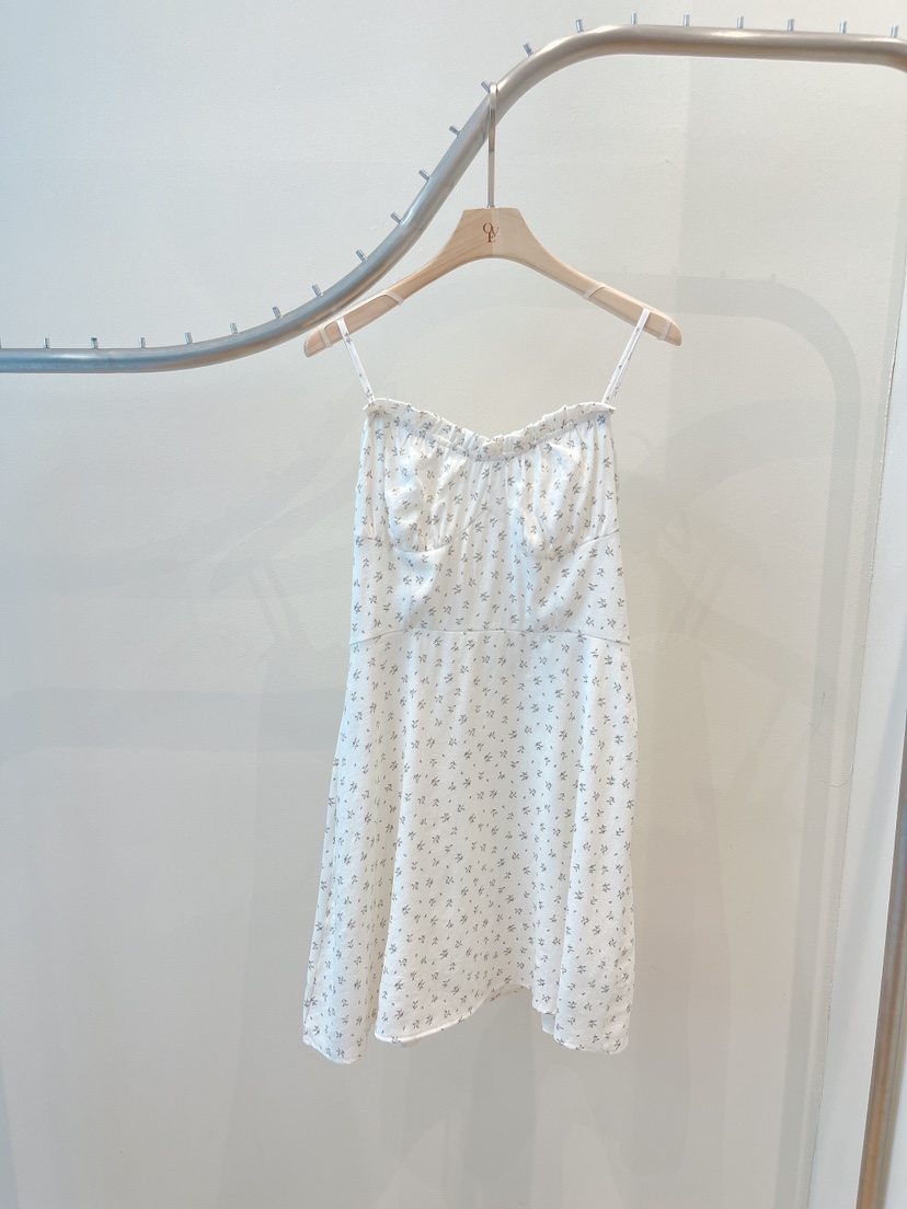 OVE韓國代購女裝新款人氣職業熱賣26春夏時尚休閑推薦連衣裙OVE連衣裙圖色1