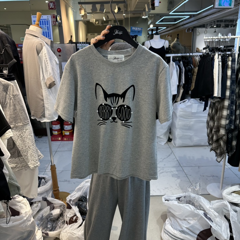 空韓國東大門代購女士新款休閑熱賣26春夏職業時尚人氣T恤空T恤圖色2