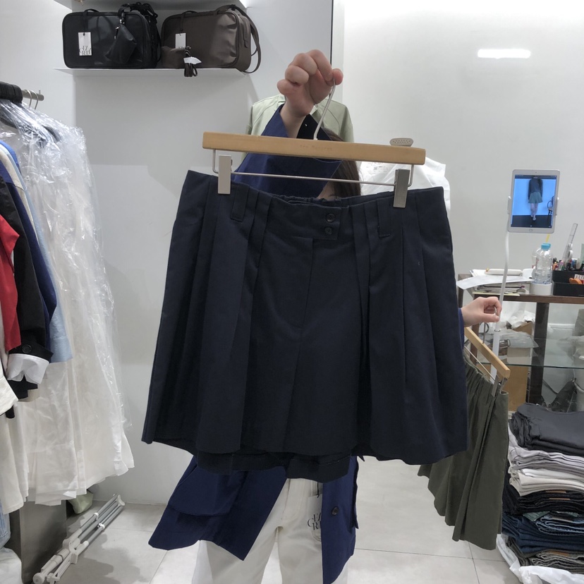 ANN MARGRET韓國直郵實拍女裝新品人氣短褲褶皺GRETA.Y短褲圖色3