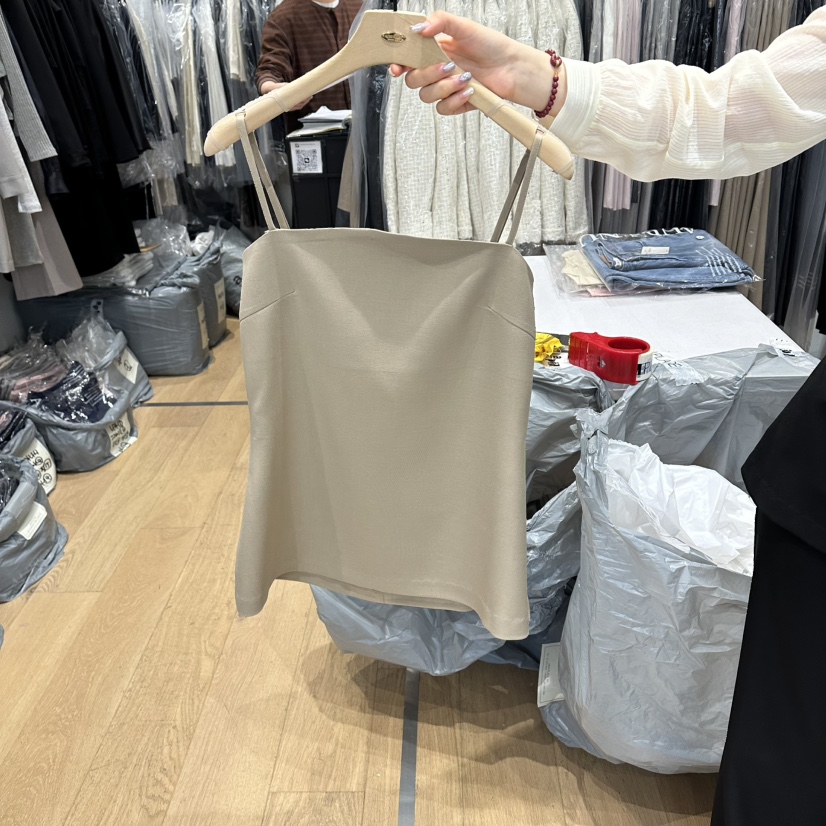 aube nunt韓國直郵實拍女裝新品人氣休閑吊帶背心不含內搭aube nunt吊帶/背心圖色1