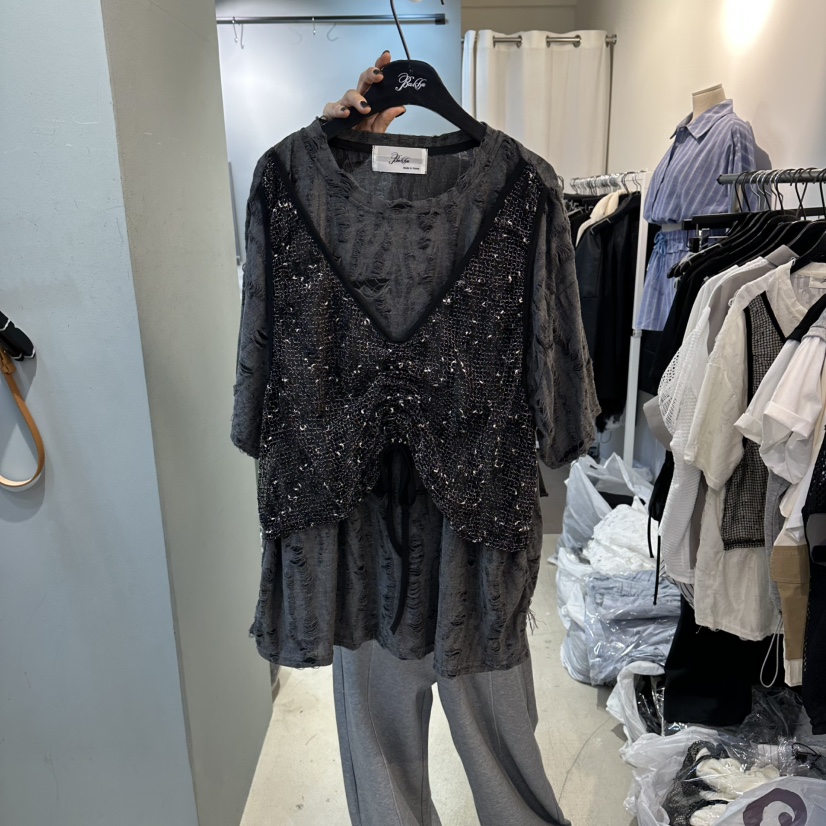 空韓國直郵女裝新款時尚熱賣推薦職業休閑人氣26春夏T恤假兩件空T恤圖色2墨色