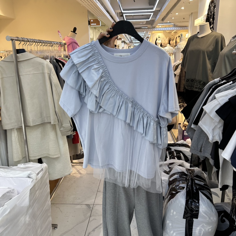 空韓國代購女裝新品人氣時尚推薦休閑職業26春夏熱賣T恤空T恤圖色2