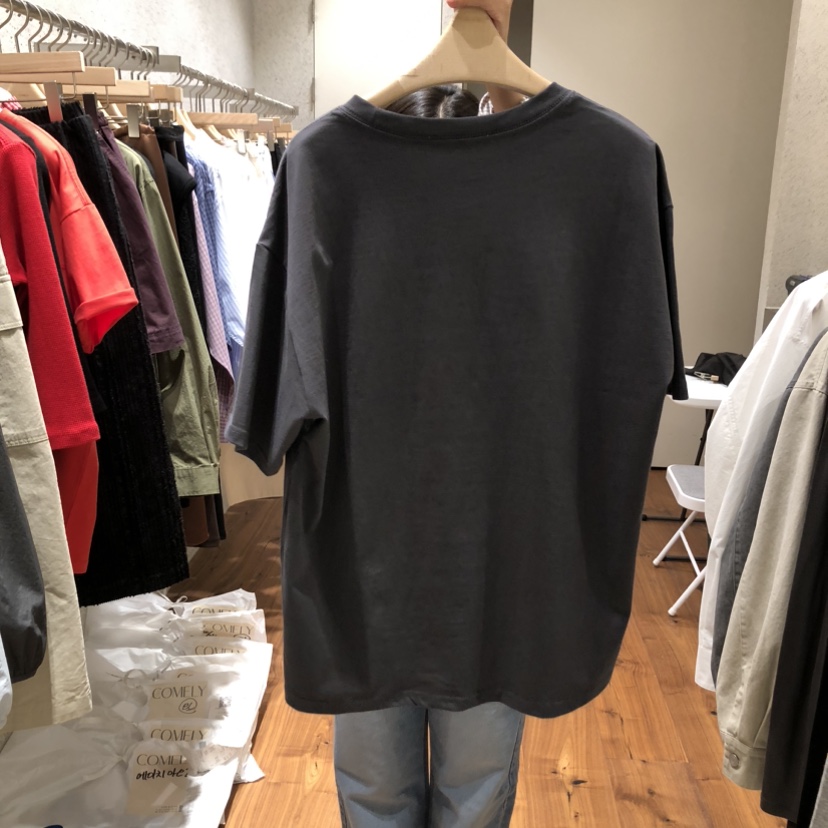 COMELY韓國直郵實拍女裝新品職業熱賣休閑時尚26春夏T恤刺繡COMELYT恤