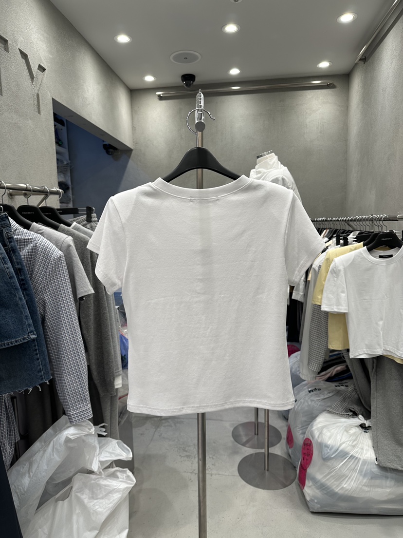 CELEBRITY-A韓國東大門直郵女士新品推薦時尚職業人氣T恤CELEBRITY-AT恤