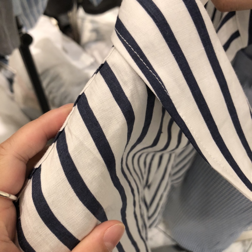 ALMOND韓國直郵女士新款時尚人氣推薦襯衫蕾絲衫亞麻燈籠ALMOND襯衫/蕾絲衫