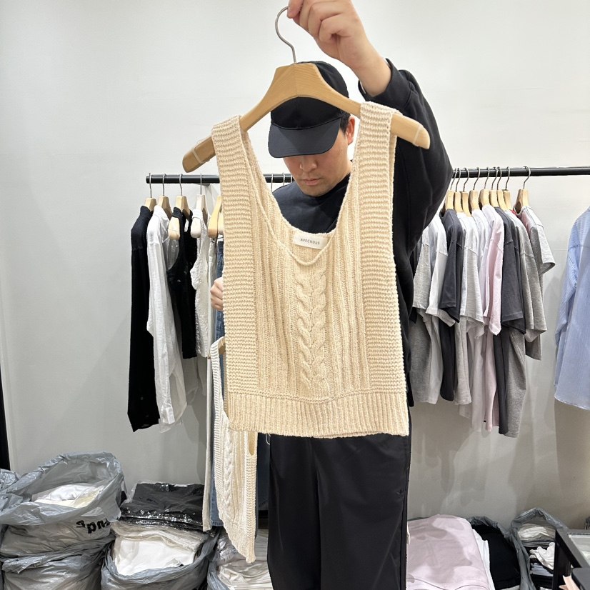 NOTTINGHAM/AVECNOUS/MODEST韓國代購女裝新品職業吊帶背心NOTTINGHAM/AVECNOUS/MODEST吊帶/背心圖色2