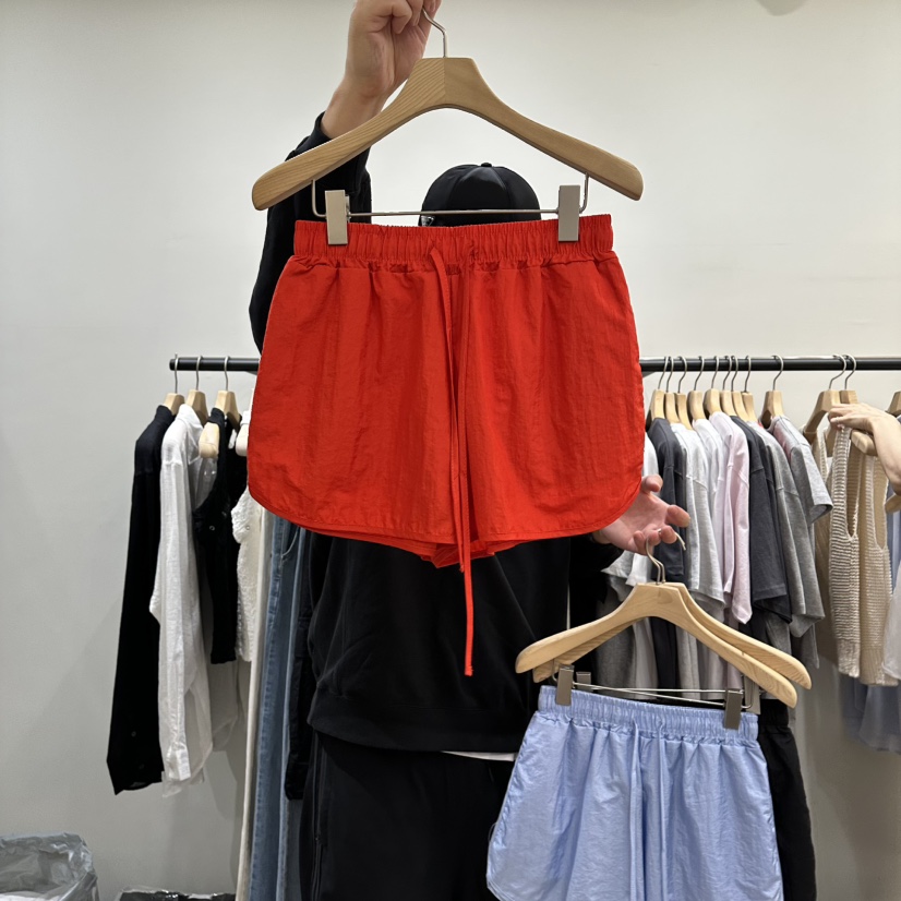 NOTTINGHAM/AVECNOUS/MODEST東大門直郵女士新款職業短褲NOTTINGHAM/AVECNOUS/MODEST短褲圖色2