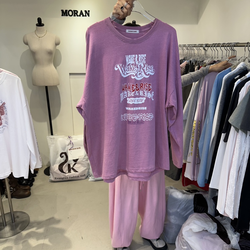 MORAN/MOSCO/SUGAR CASE東大門代購女士新品推薦長袖T恤MORAN/MOSCO/SUGAR CASE長袖T恤圖色1