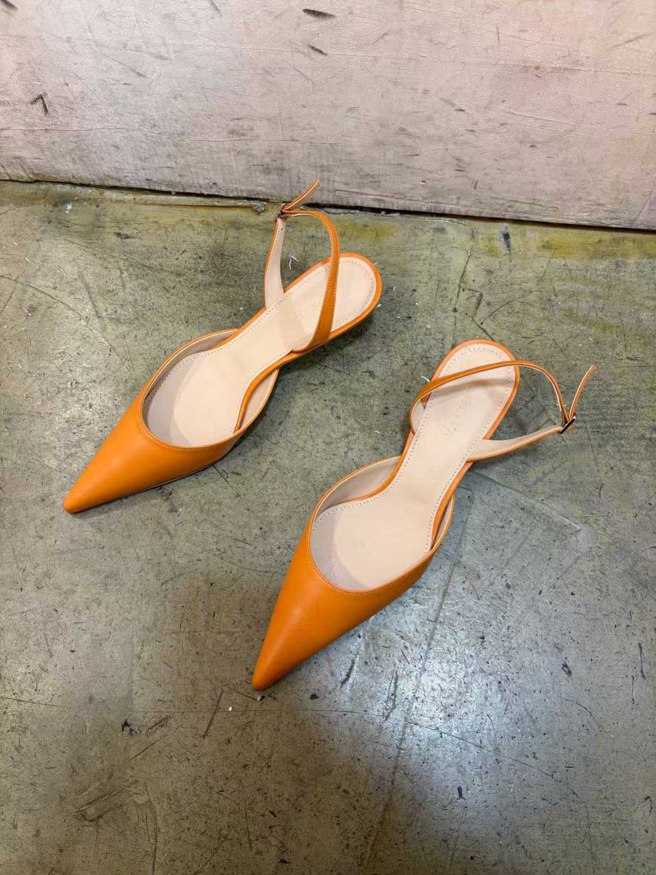 LOLITA韓國代購女裝新款真品推薦休閑熱賣人氣涼鞋拖鞋絨LOLITA涼鞋/拖鞋圖色1