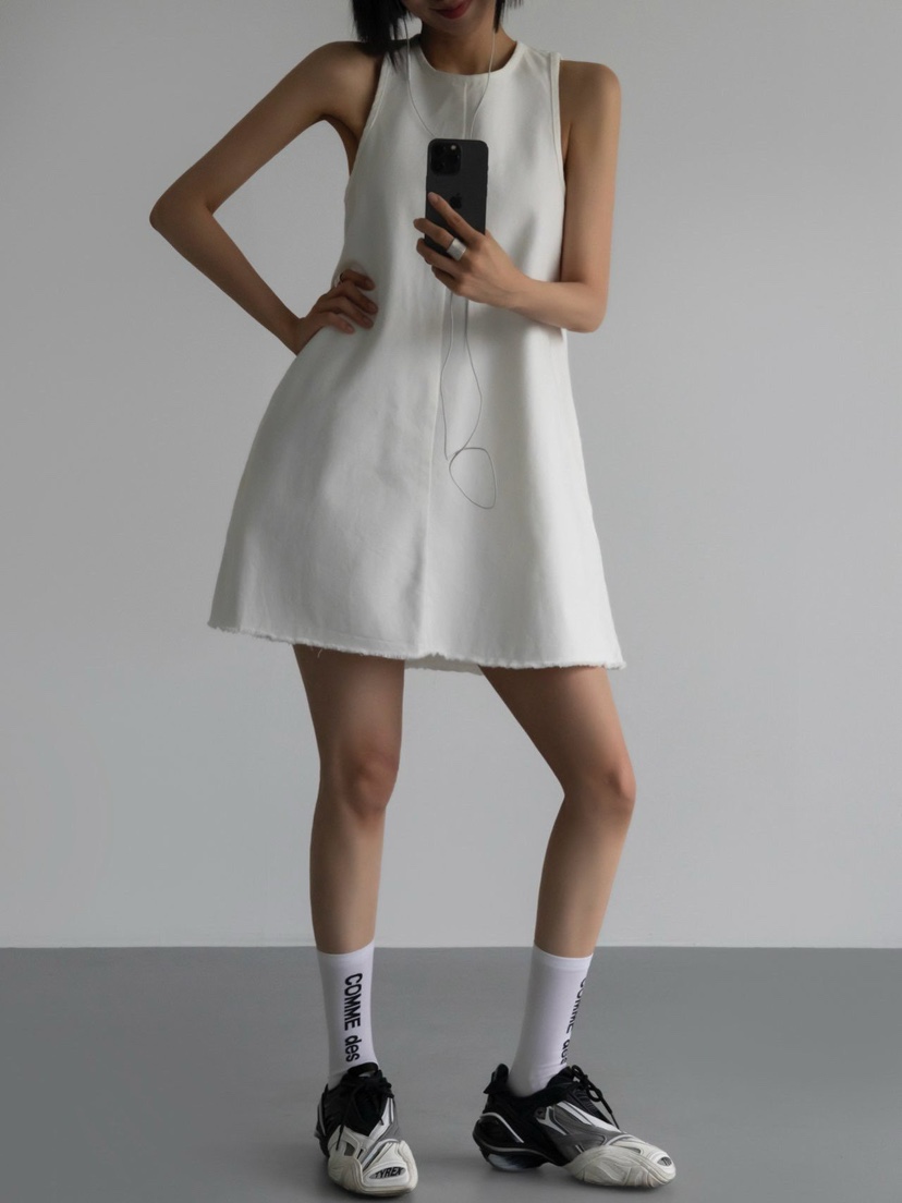 INSSENSE-A東大門實拍女裝新品推薦人氣26春夏連衣裙流蘇INSSENSE-A連衣裙