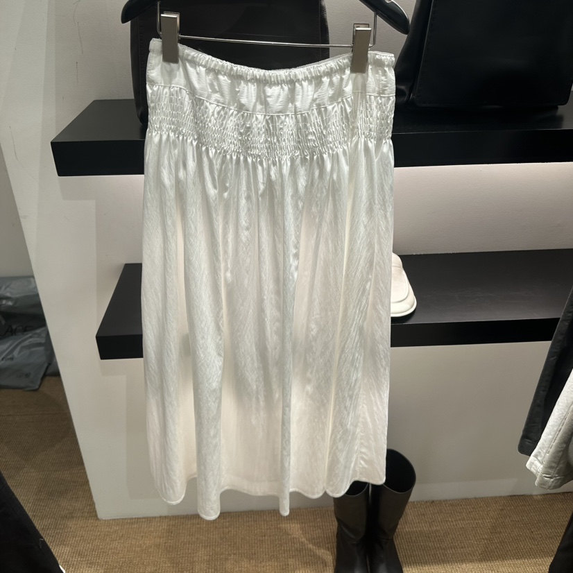 FEBRUARY 11韓國直郵實拍女裝新品職業人氣熱賣長裙褶皺FEBRUARY 11長裙