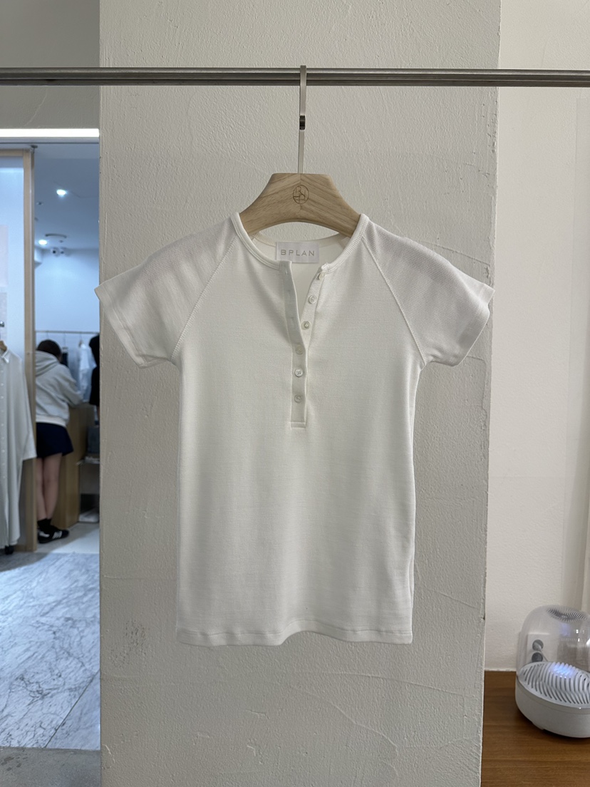 BPLAN韓國代購女士新款人氣26春夏時尚休閑職業熱賣T恤紐扣BPLANT恤圖色1