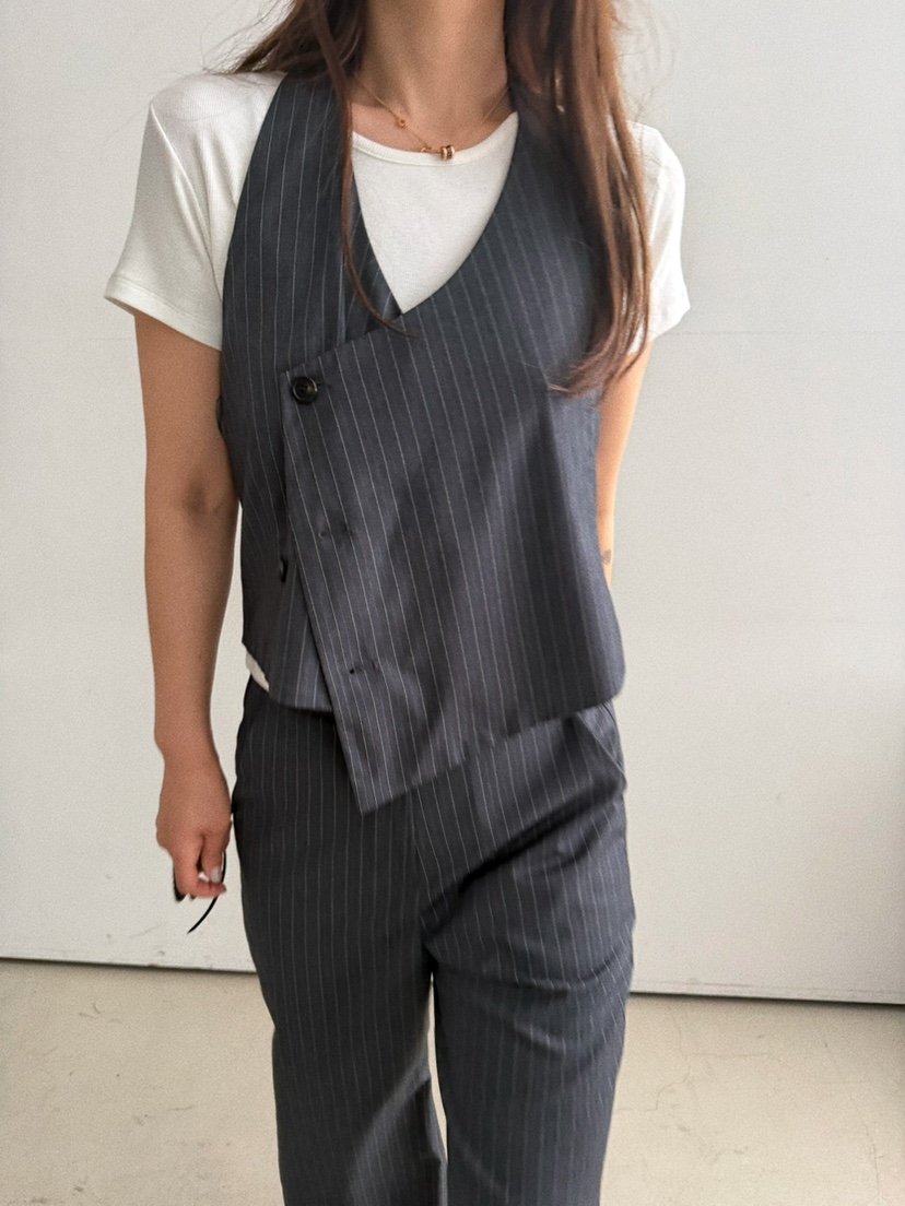 OLI SEOUL韓國直郵實拍女士新品休閑推薦熱賣職業吊帶背心OLI SEOUL吊帶/背心