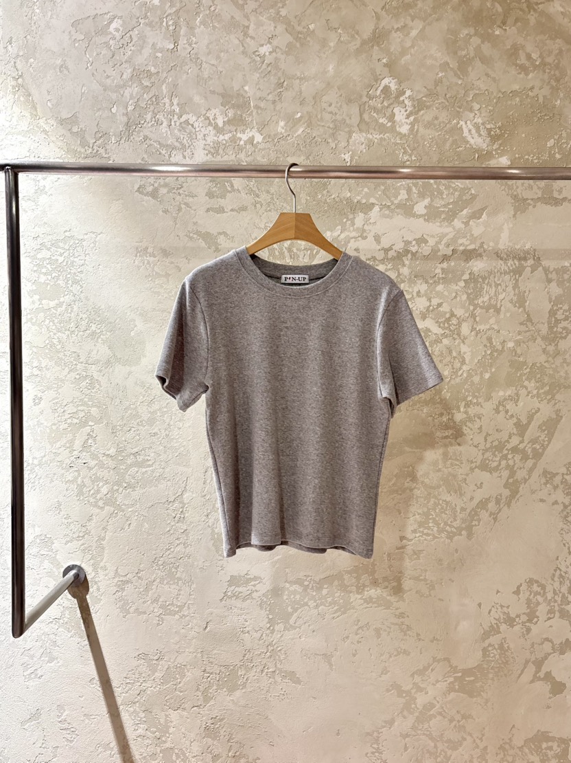 PIN-UP韓國東大門直郵女裝新款職業時尚熱賣26春夏推薦T恤PIN-UPT恤圖色2