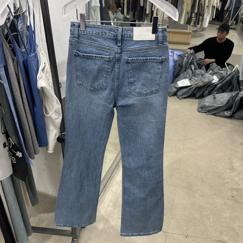 HELVETICA韓國代購女士新品人氣時尚熱賣職業休閑牛仔褲喇叭HELVETICA牛仔褲