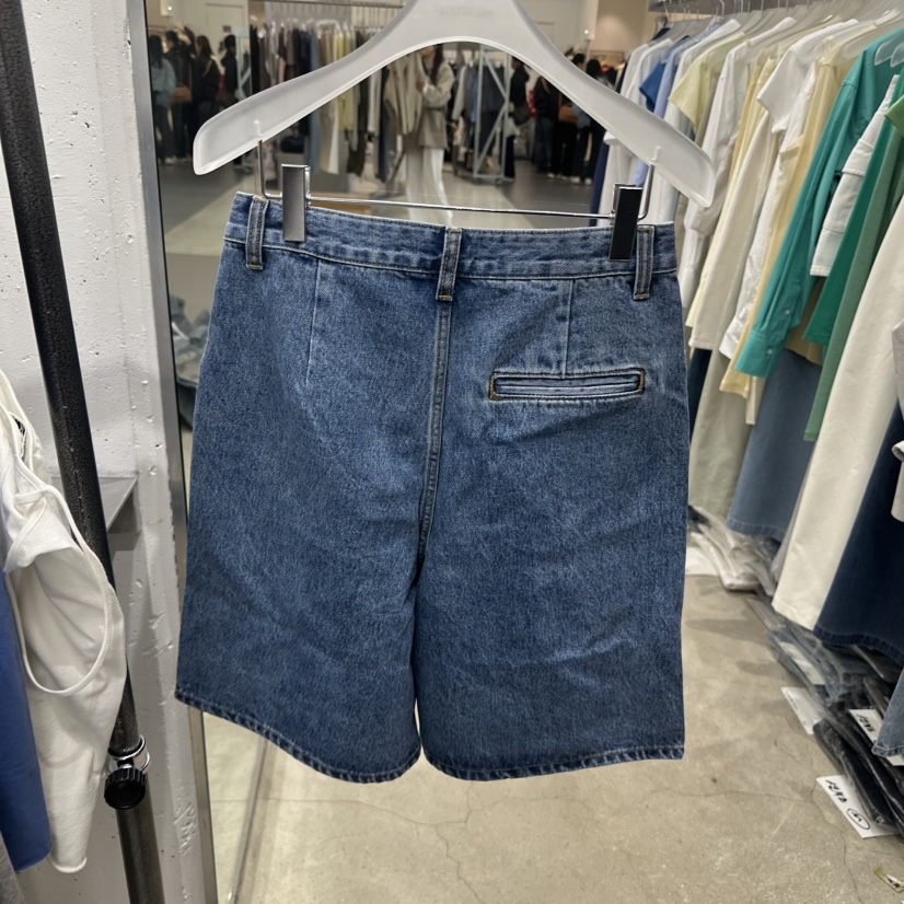 HELVETICA韓國東大門直郵女士新品26春夏休閑人氣推薦短褲HELVETICA短褲