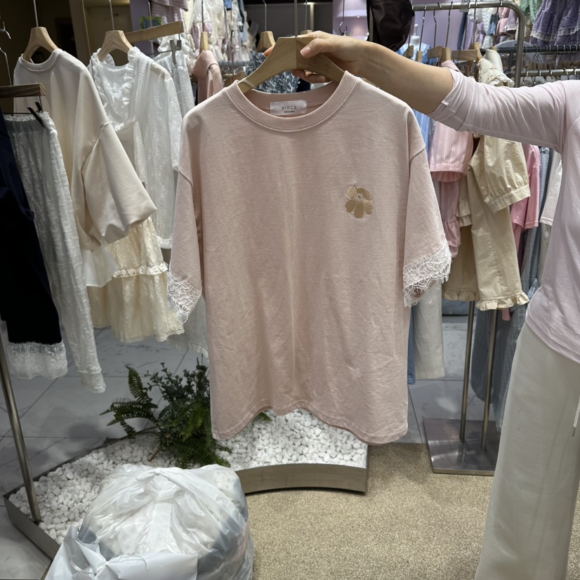 VIRUS韓國東大門直郵女士新品推薦26春夏休閑人氣T恤花朵VIRUST恤圖色2