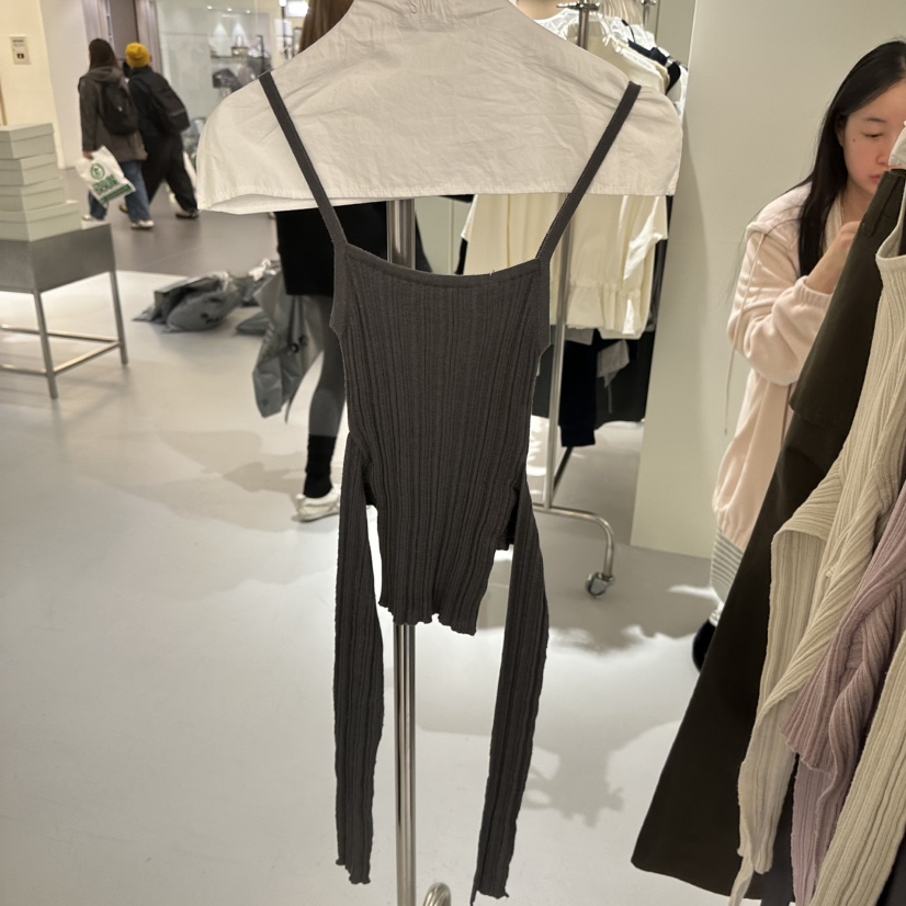 LOVE YOU SO MUCH/MORE THAN YESTERDAY韓國直郵女士新品時尚吊帶背心LYSM/MORE THAN YESTERDAY吊帶/背心圖色3