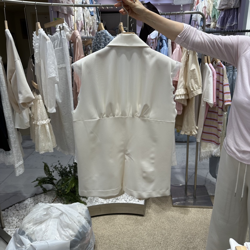 VIRUS韓國東大門直郵女士新款推薦休閑26春夏熱賣職業馬甲VIRUS馬甲