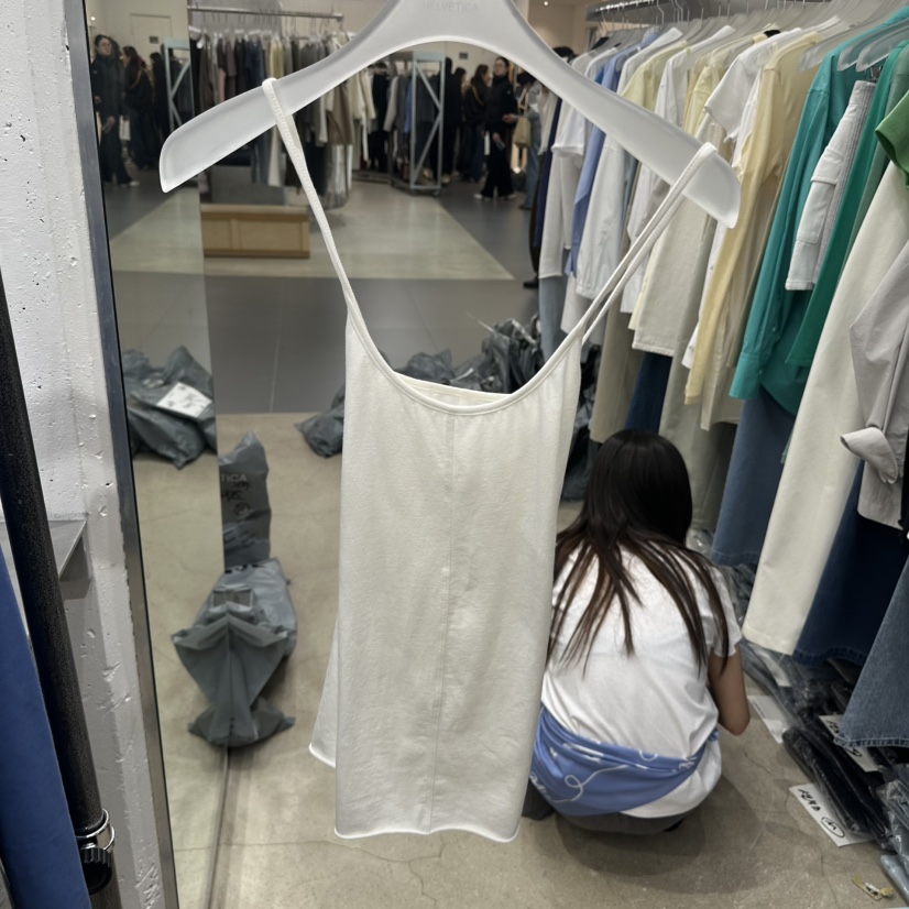 HELVETICA韓國直郵實拍女裝新款時尚26春夏熱賣推薦吊帶背心HELVETICA吊帶/背心圖色4