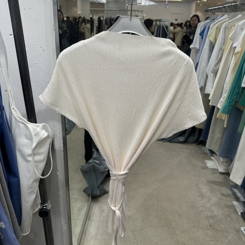 HELVETICA韓國直郵女裝新款熱賣休閑26春夏時尚T恤含腰繩HELVETICAT恤圖色1