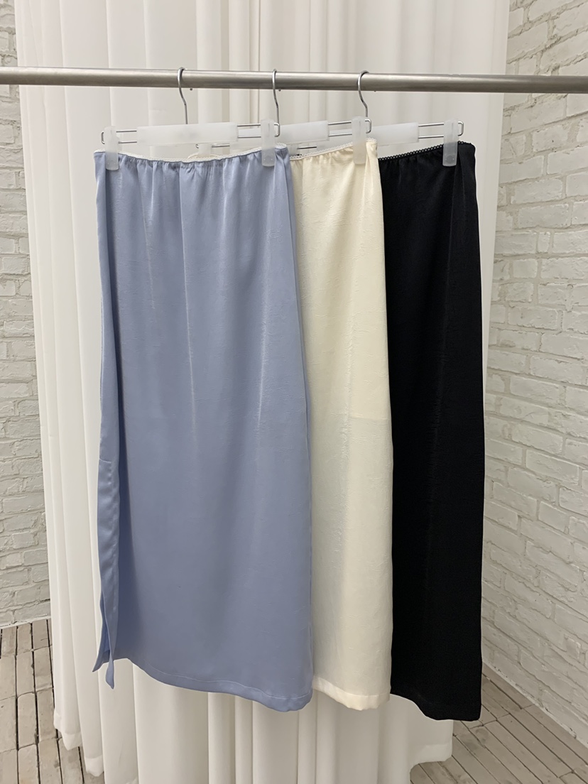 B_GARDER韓國東大門直郵女士新款職業人氣熱賣時尚長裙緞面B.GARDER長裙