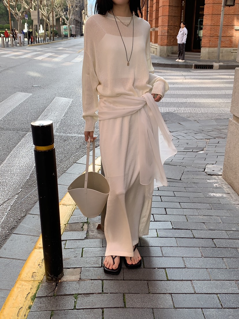 B_GARDER韓國東大門直郵女士新款職業人氣熱賣時尚長裙緞面B.GARDER長裙圖色2