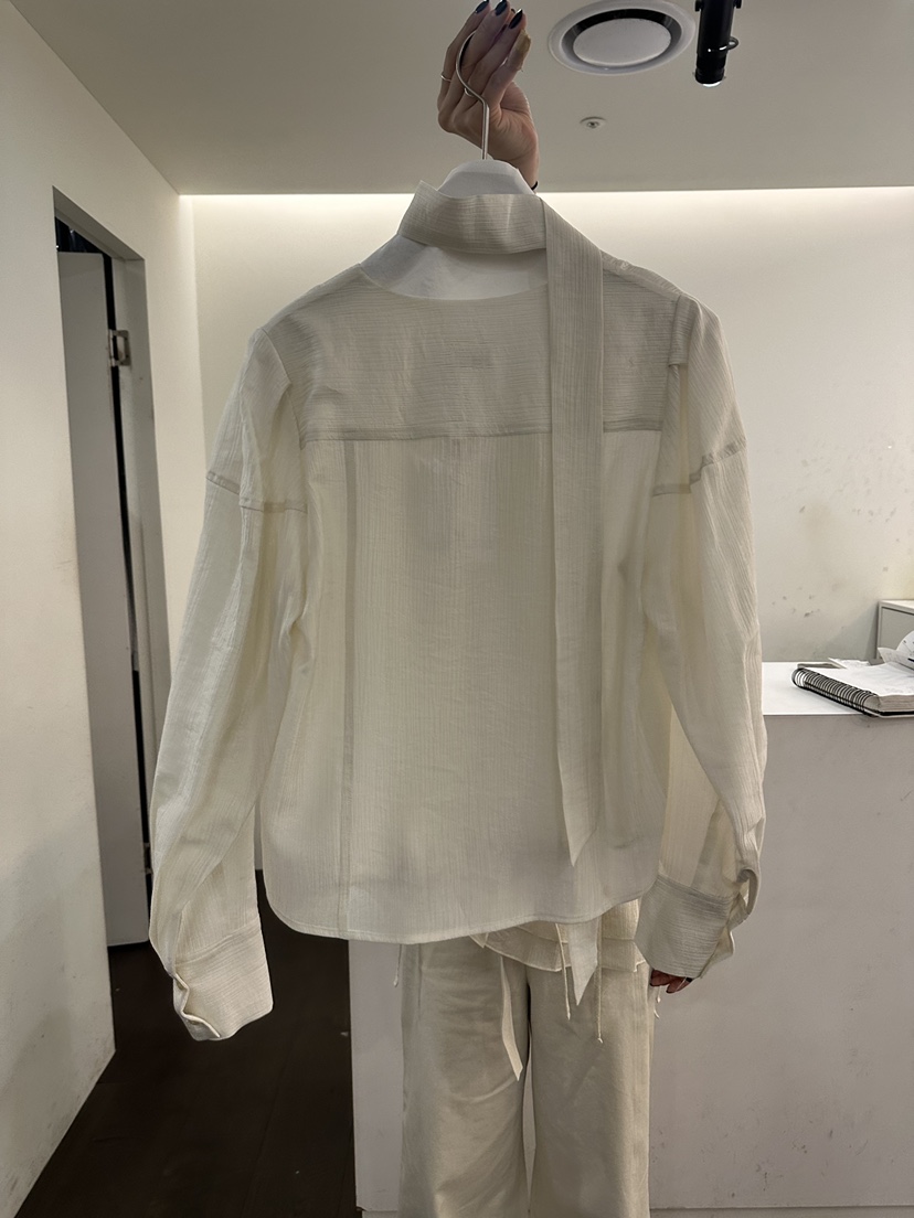 YOUR-P韓國東大門直郵女裝新品時尚熱賣襯衫蕾絲衫含脖帶YOUR-P襯衫/蕾絲衫