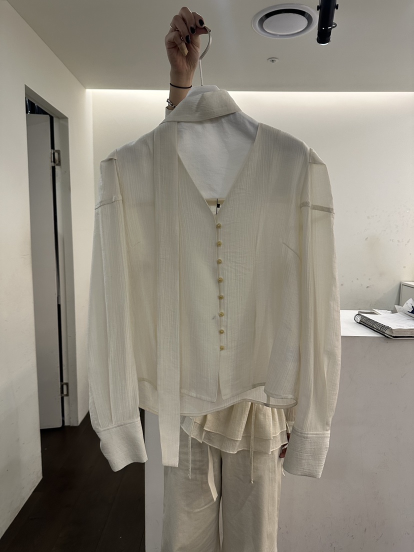 YOUR-P韓國東大門直郵女裝新品時尚熱賣襯衫蕾絲衫含脖帶YOUR-P襯衫/蕾絲衫圖色1