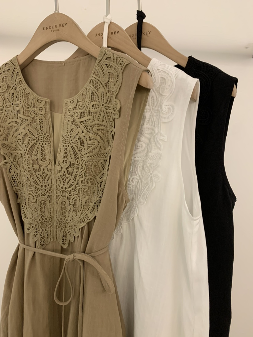 UNDER KEY韓國東大門代購女士新款推薦連衣裙含腰帶亞麻布刺繡UNDER KEY連衣裙