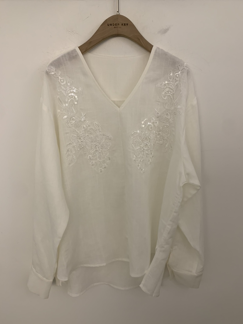 UNDER KEY韓國直郵女裝新品熱賣職業襯衫蕾絲衫刺繡亞麻UNDER KEY襯衫/蕾絲衫圖色3