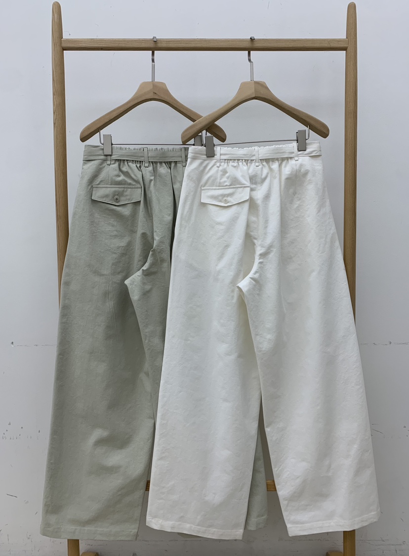 B_GARDER韓國直郵實拍女裝新品熱賣人氣職業26春夏休閑褲絨B.GARDER休閑褲