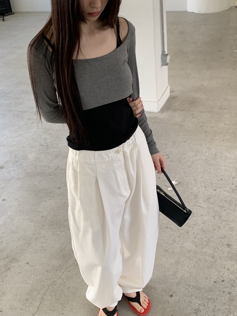 LOGARDEN韓國直郵女士新款熱賣人氣時尚推薦長袖T恤不含內搭LO GARDEN長袖T恤