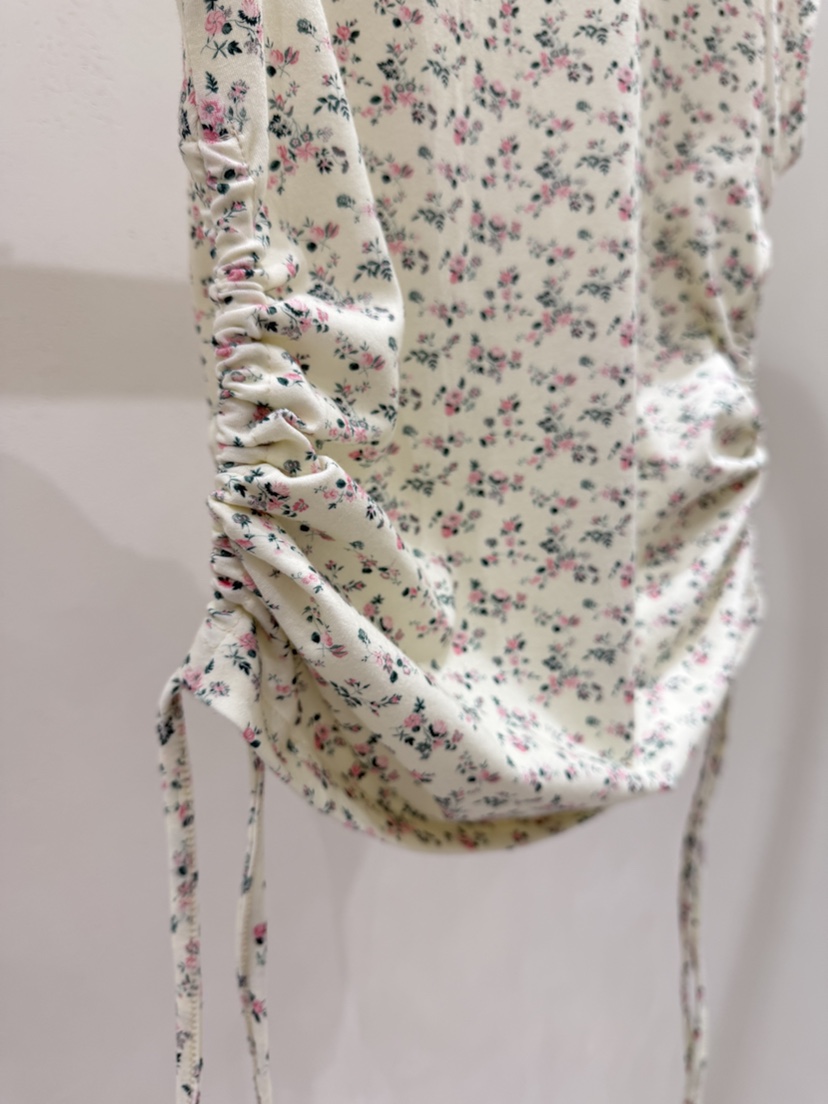 SHIRRING韓國直郵女裝新品人氣時尚休閑26春夏熱賣T恤褶皺SHIRRINGT恤