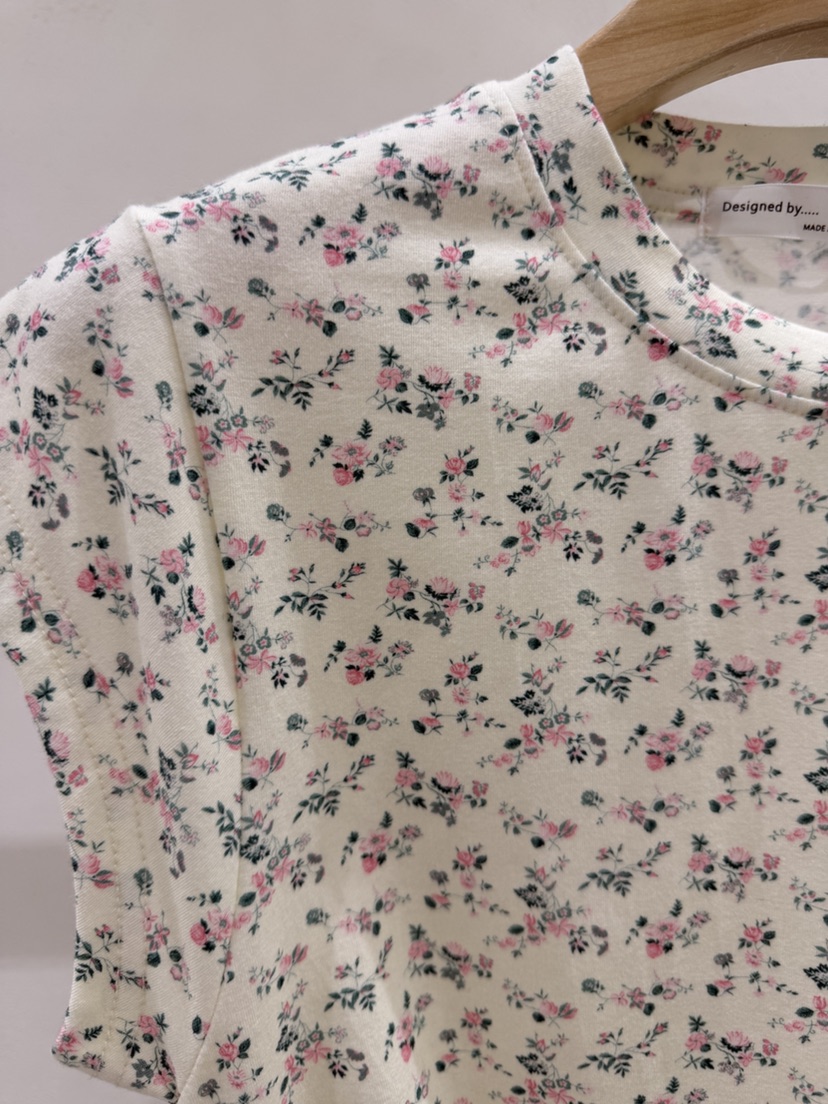 SHIRRING韓國直郵女裝新品人氣時尚休閑26春夏熱賣T恤褶皺SHIRRINGT恤