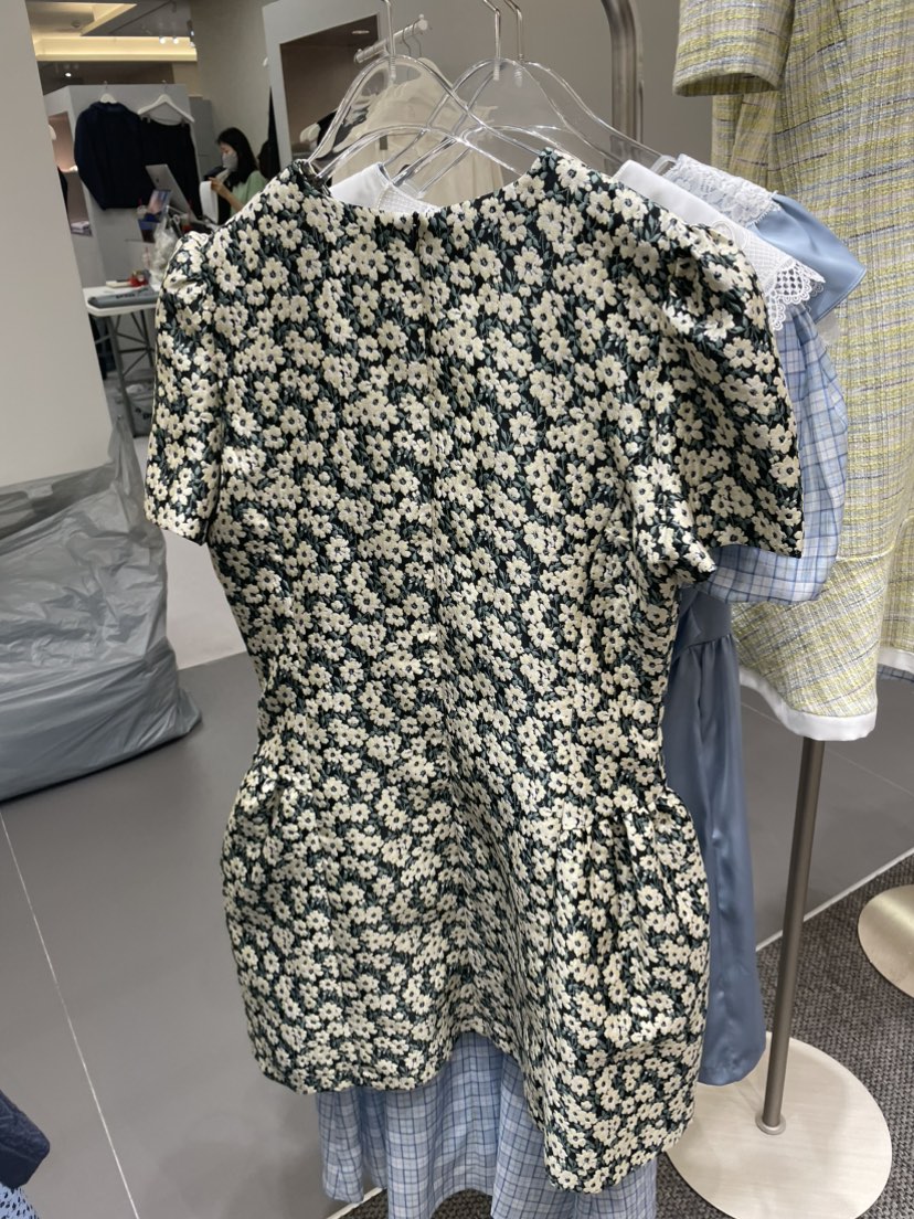 NAPKIN韓國直郵實拍女裝新品推薦26春夏職業熱賣休閑連衣裙NAPKIN連衣裙