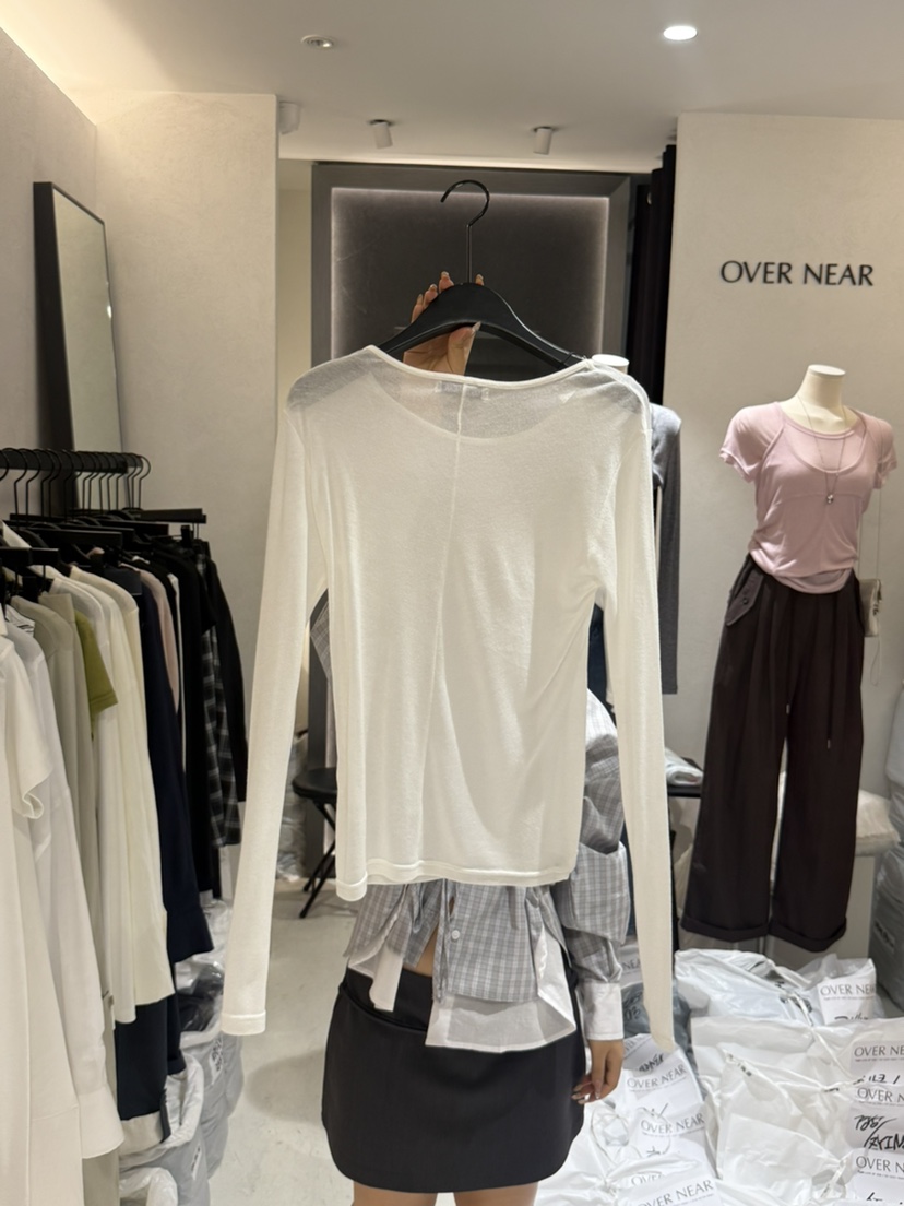 OVER NEAR韓國東大門代購女裝新款時尚熱賣長袖T恤不含內搭OVER NEAR長袖T恤