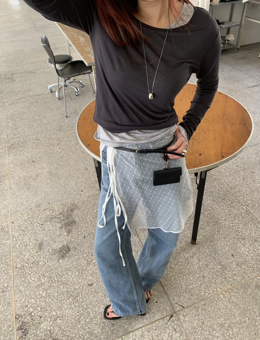 OVER NEAR韓國東大門代購女裝新款時尚熱賣長袖T恤不含內搭OVER NEAR長袖T恤