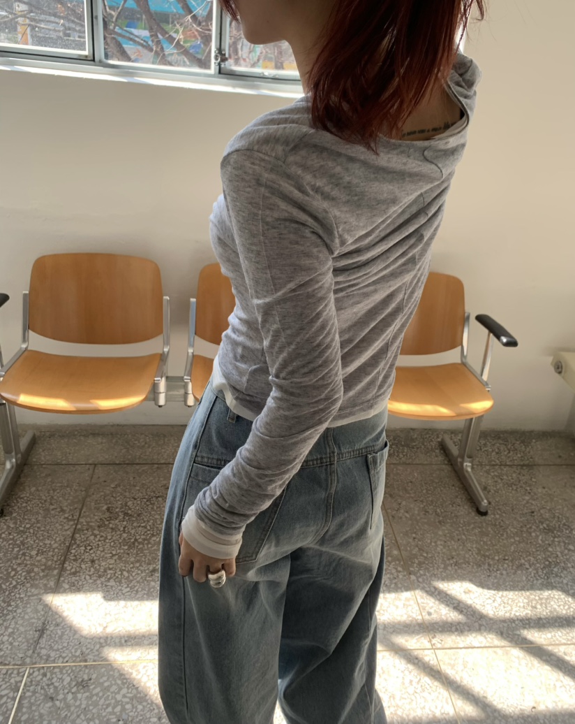 OVER NEAR韓國東大門代購女裝新款時尚熱賣長袖T恤不含內搭OVER NEAR長袖T恤