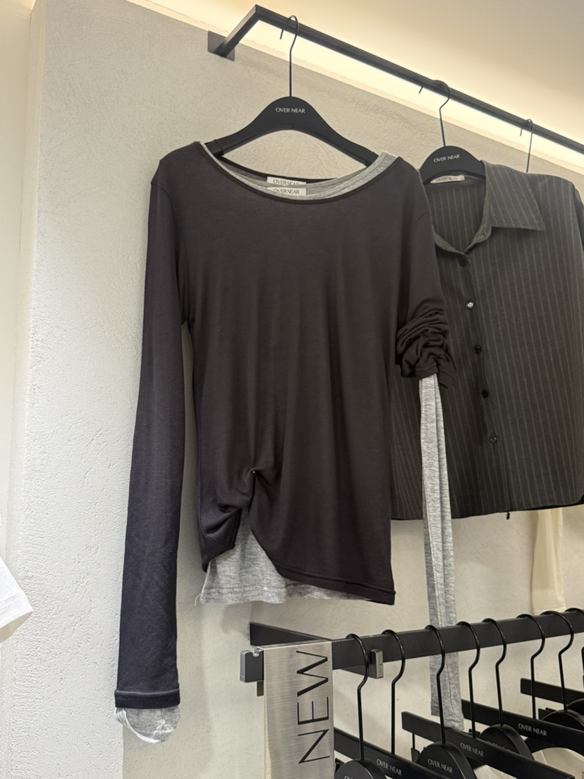 OVER NEAR韓國東大門代購女裝新款時尚熱賣長袖T恤不含內搭OVER NEAR長袖T恤圖色2